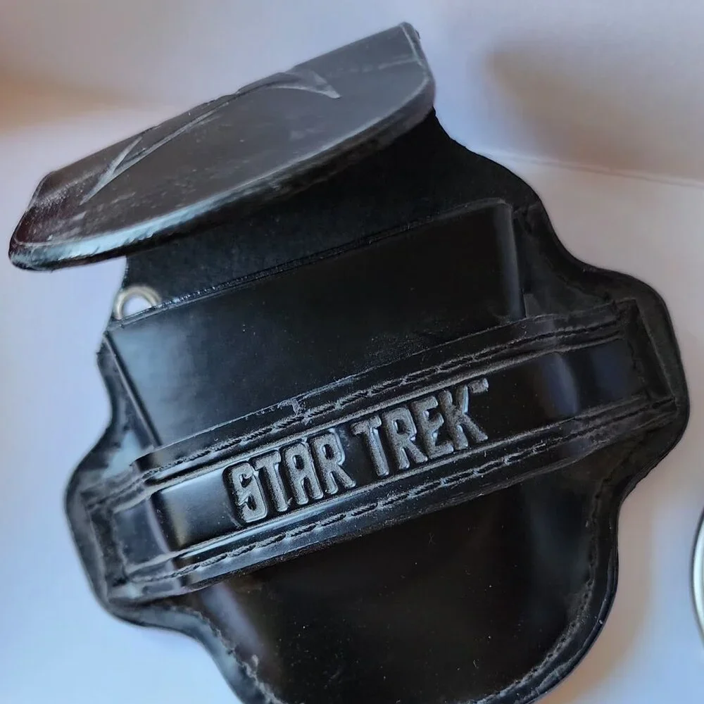 Vintage 2000 - Star Trek USS Enterprise Pocket Watch w/22k Details. New w/o box - Picture 7 of 15